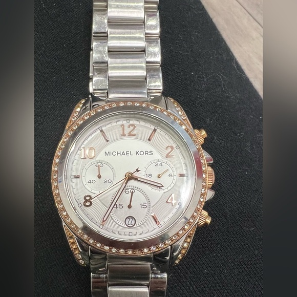 Women's Bradshaw Silver-Tone Stainless Steel Bracelet Watch 36mm - Picture 2 of 9